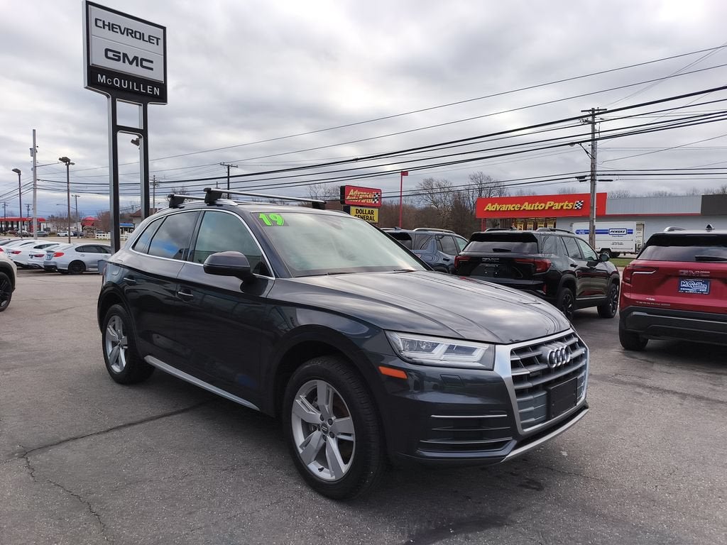 2019 Audi Q5 45 Premium in Gray — front three-quarter view